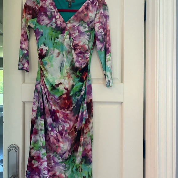 Fitted flattering Floral Long Sleeve V Neck dress. Sz 2 - Picture 5 of 5